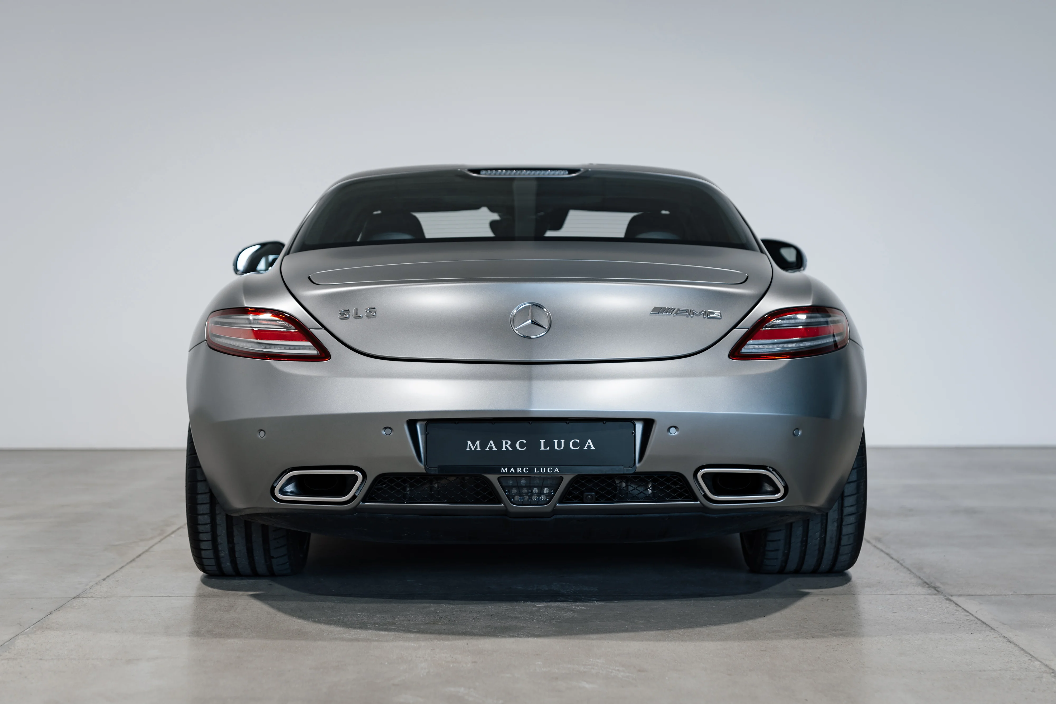 Mercedes-Benz SLS AMG